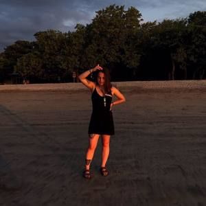 Meet your Posher, Valerie